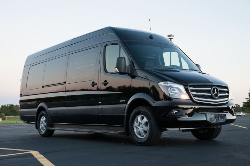 Portland 14 Passenger Sprinter Bus